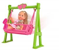 Bábika Evička s hojdačkou Swing